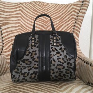 KELSI DAGGER LEATHER LEOPARD BAG W/ STRAP